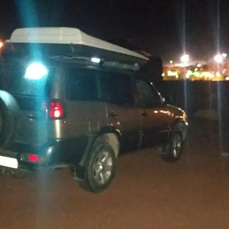Rent4x4camping Bateau-hôtel *
